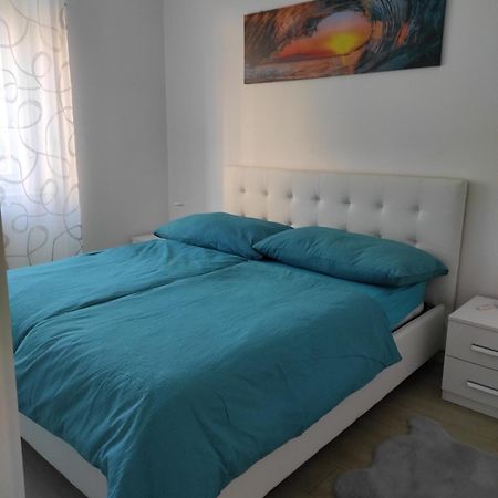 Appartamento Al Sereno Луино Екстериор снимка